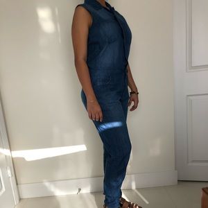 Jump suit